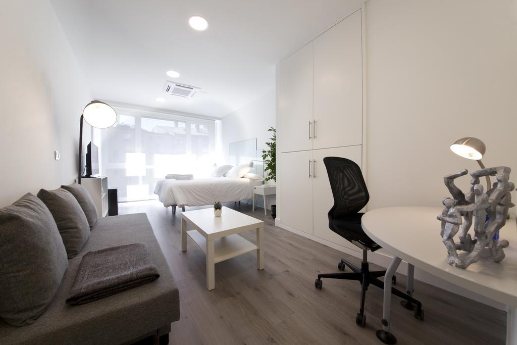 Pension T5 Donostia Suites San Sebastián Værelse billede